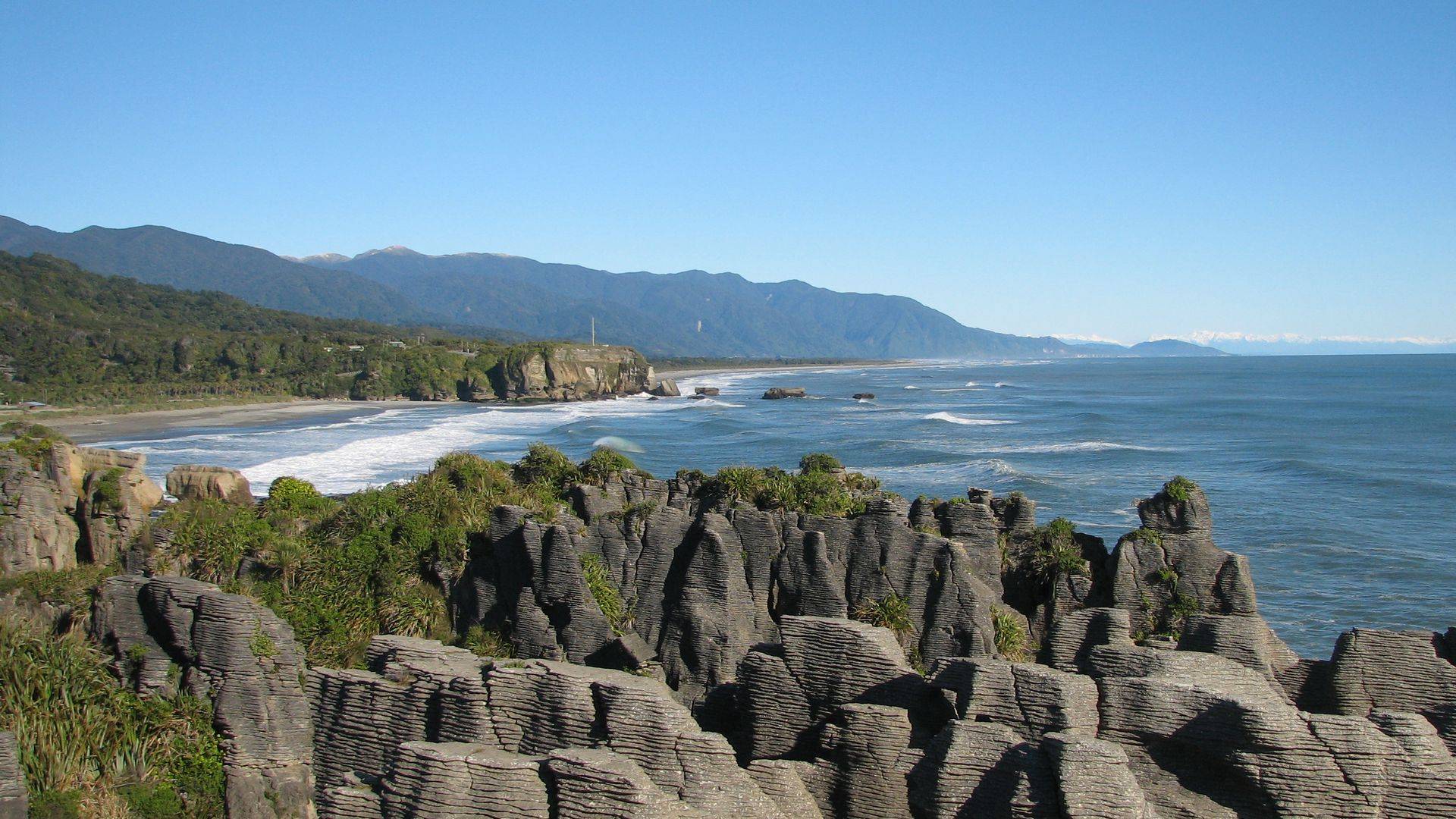 Punakaiki and Pancake Rocks of Paparoa Track
